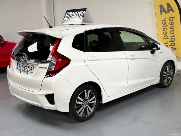 2015 HondaJAZZ/ Fit 1.5 Hybrid Automatic 381598763