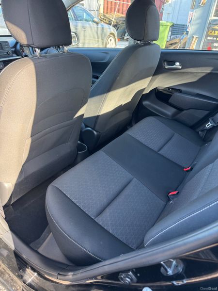 Kia Picanto Automatic 381599631