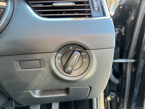 2018 (182) Skoda Octavia SE L 1.6 TDI - Estate 381507581