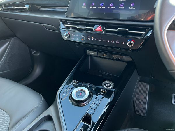 2022 (222) Kia Niro 3 1.6 PHEV Auto 381507635