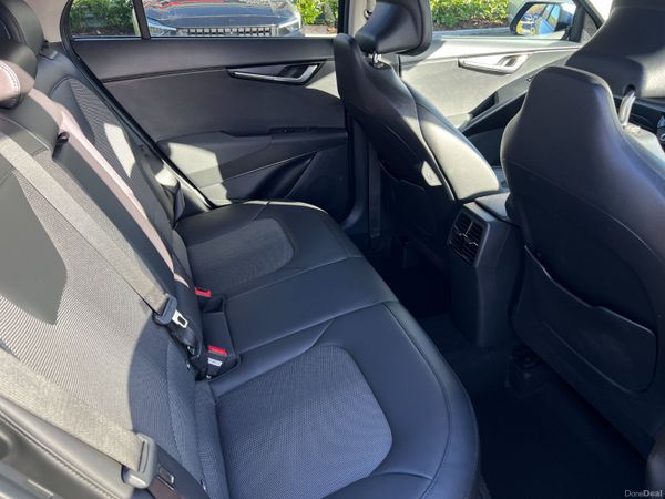 2022 (222) Kia Niro 3 1.6 PHEV Auto 381507637