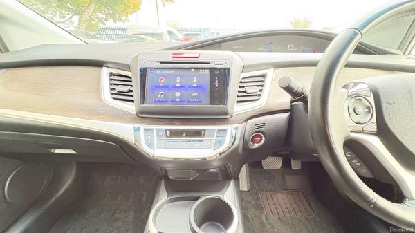 Honda Jade1.5 Hybrid Auto 6 SEATER 2015 381520311