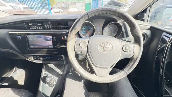 Toyota Auris 1.8 Hybrid 2016 381524111