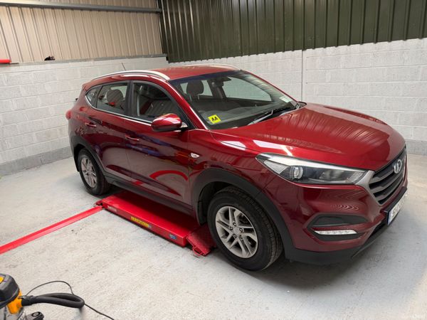 Hyundai Tucson 2016 381524637