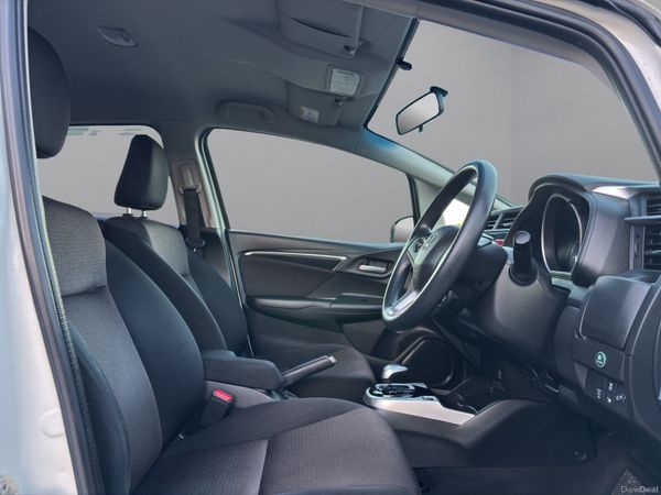 2016 Honda Fit Hybrid (S140) 381526731