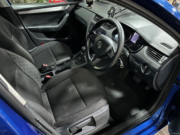 Skoda Octavia 2017 ACTIVE 1.6TDI 115HP New Engine 381689121