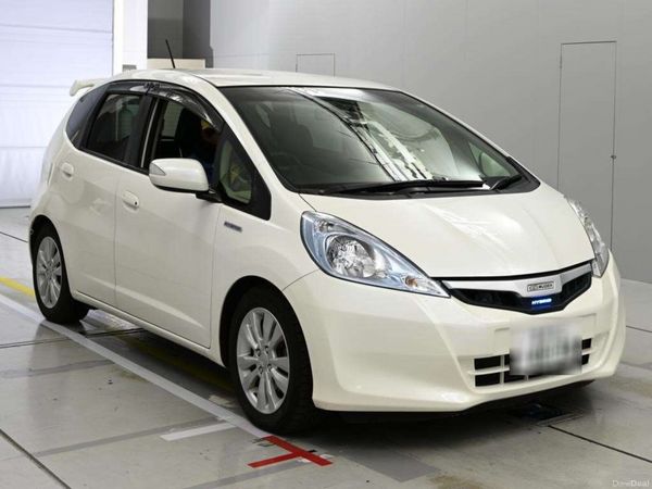 2013 Honda Fit 1.3 Hybrid Automatic 381699949