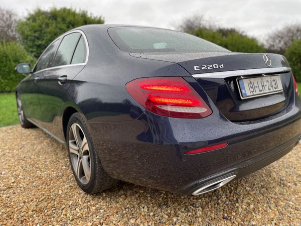 Mercedes-Benz E-Class 2019 381624845