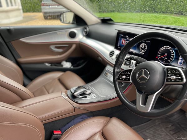 Mercedes-Benz E-Class 2019 381624849