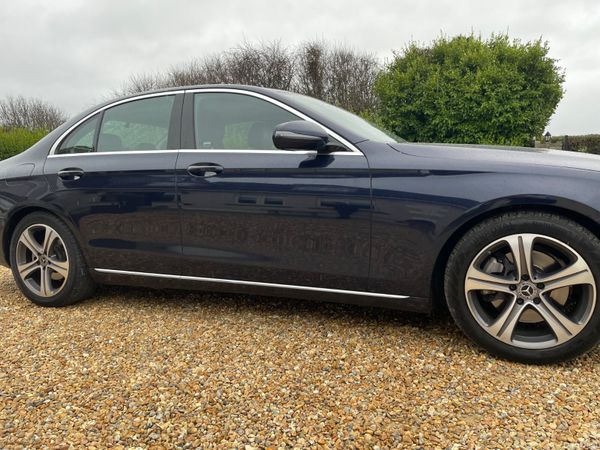 Mercedes-Benz E-Class 2019 381624833