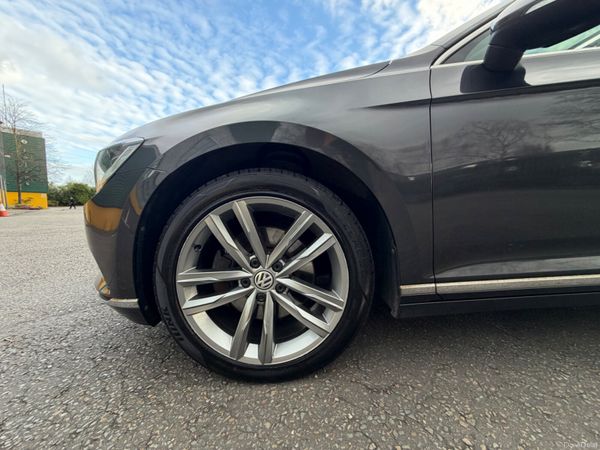 Volkswagen Passat GT DSG  2.0 TDI Touring 381626853