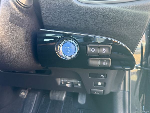 Toyota Prius PHEV Automatic 381753963