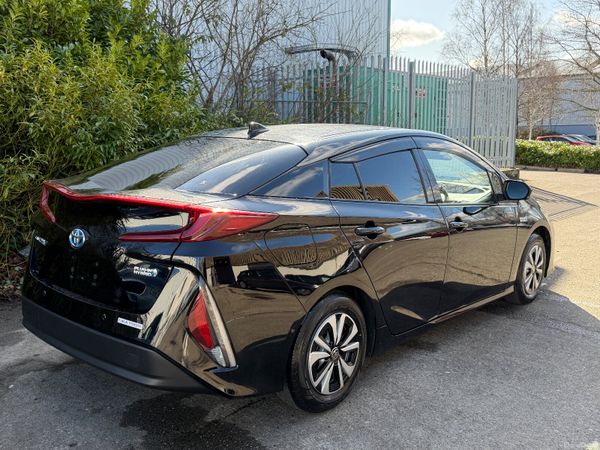 Toyota Prius PHEV Automatic 381753939