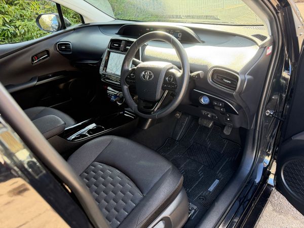 Toyota Prius PHEV Automatic 381754033