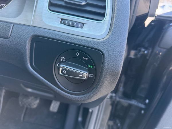 Volkswagen Golf Automatic 1.2 Highline 381762933
