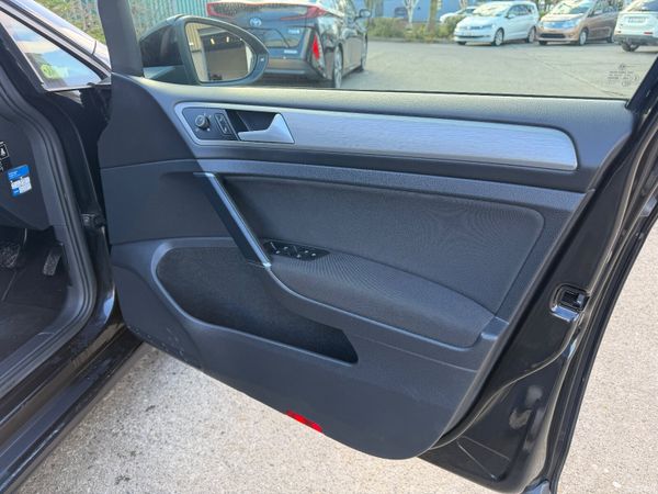 Volkswagen Golf Automatic 1.2 Highline 381762939