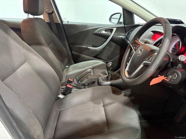 15 Opel Astra SC 1.7 CDTi Diesel 110 Bhp NCT 05/27 381768203