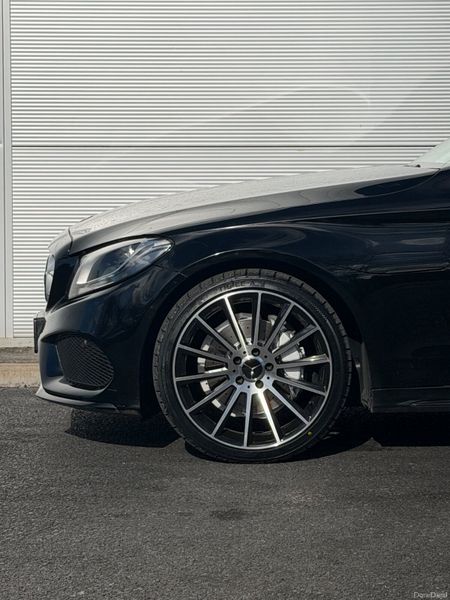 Mercedes-Benz C180d AMG Auto 381768231