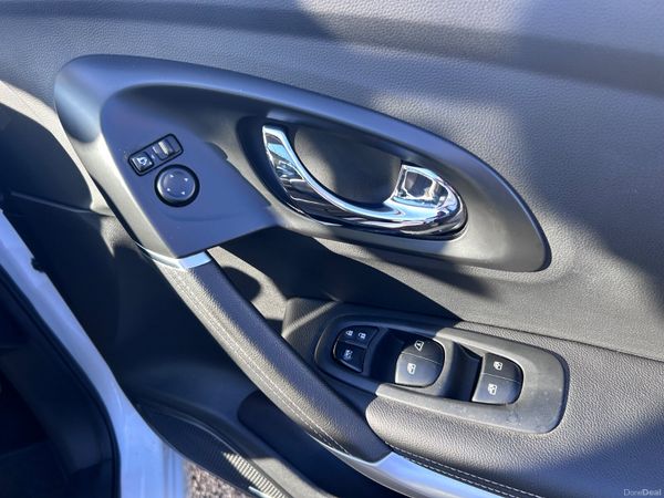 2017 RENAULT KADJAR 1.5DCI SIGNATURE NAV 381777411