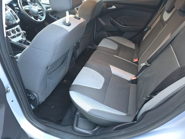 131 Ford Focus 1.6 TDCI ZETEC 381777601