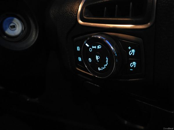 131 Ford Focus 1.6 TDCI ZETEC 381777619