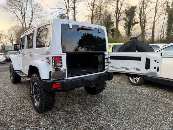 Jeep Wrangler 2014 381794377