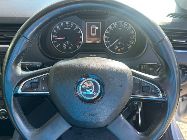 Skoda Octavia NCT 3/27 381701497