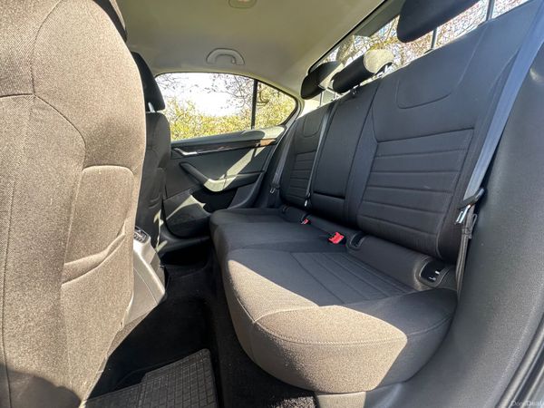 Skoda Octavia NCT 3/27 381701501