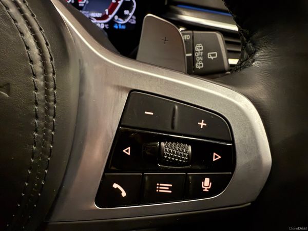 221 BMW 530E M-Sport Pro Touring 381722751