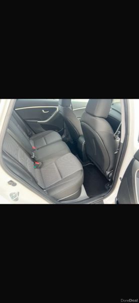 Hyundai i30 1.6 CRDI AUTO 381730627