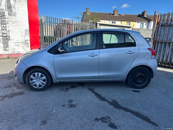 Toyota Yaris/Vitz 1.0 Petrol NCT TAX LOW KMS 381738945