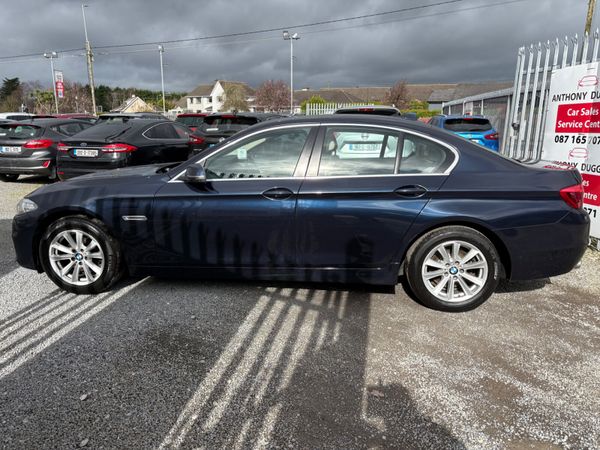 152 BMW 5-Series SE AUTO 381849157