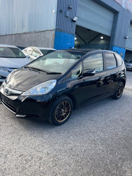 2013 Honda Fit Hybrid Automatic 381850919