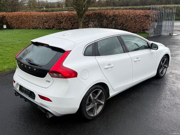 2014 Volvo V40 R-Design 381857525