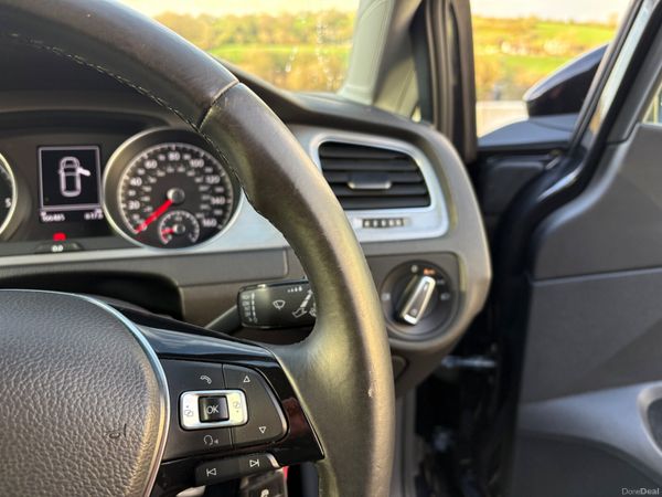 2014 Volkswagen Golf 1.6TDI Manual 381861027