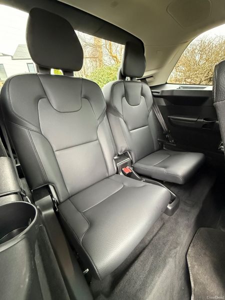 Stunning 231 Volvo XC90 R-Design! 381861359