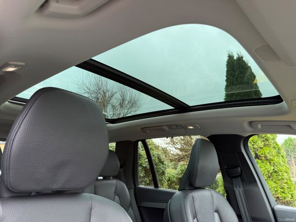 Stunning 231 Volvo XC90 R-Design! 381861367