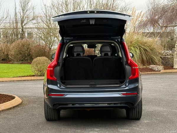 Stunning 231 Volvo XC90 R-Design! 381861447