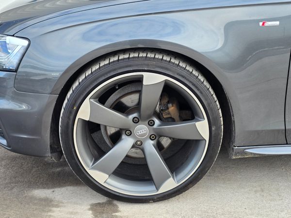 2015 AUDI A4 S-LINE BLACK EDITION MODEL DAYTONA 381871587