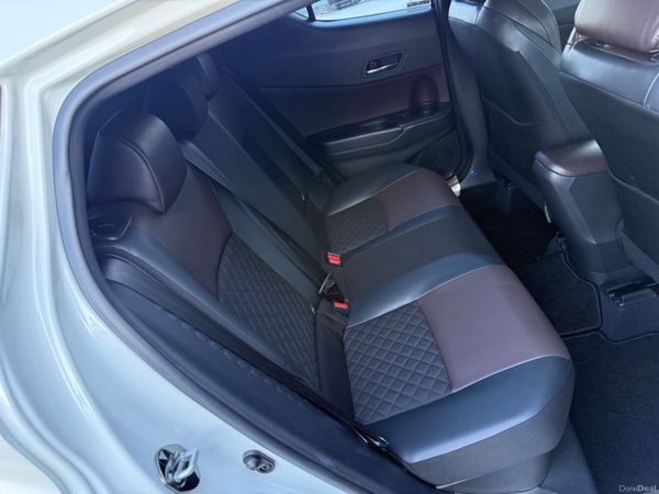 2017 Toyota C-HR 1.8 Hybrid Automatic,Top Specs 381814683