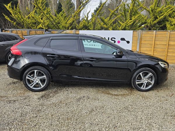 Volvo V40 D4 2.0 DIESEL AUTO NEW NCT 02/28 381968913