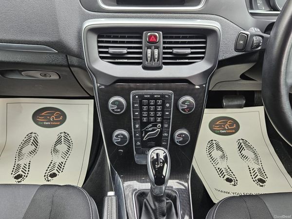 Volvo V40 D4 2.0 DIESEL AUTO NEW NCT 02/28 381968937