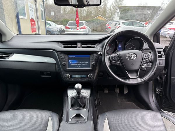 2017 Toyota Avensis SOL 381970919