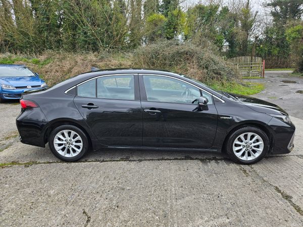 Toyota Corolla 2019 1.8 hybrid only 81klm 381975625
