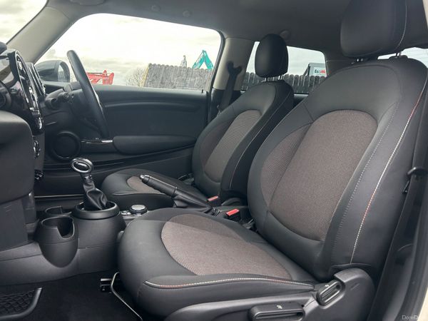 Mini Cooper D Auto 381997699