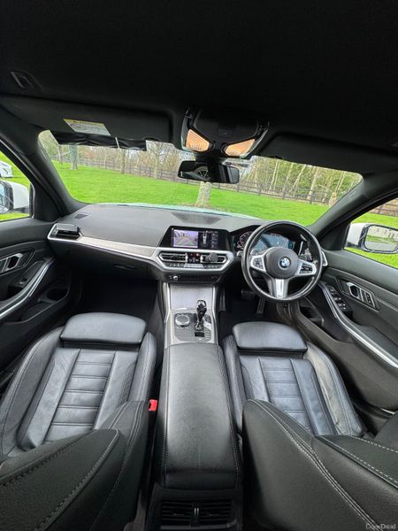 BMW 3-Series 2019 M-Sport Plus 381912299