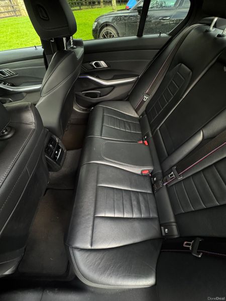 BMW 3-Series 2019 M-Sport Plus 381912303