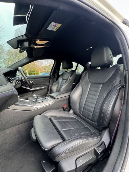 BMW 3-Series 2019 M-Sport Plus 381912307