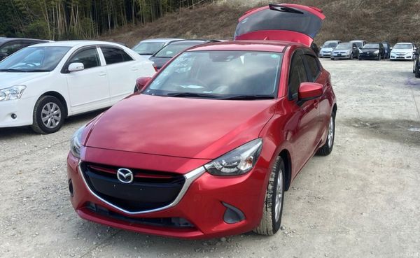 2016 Mazda Demio1.3 Petrol Auto 381921521