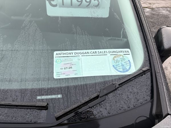 182 Ford Fiesta 1.1 titanium 382041853